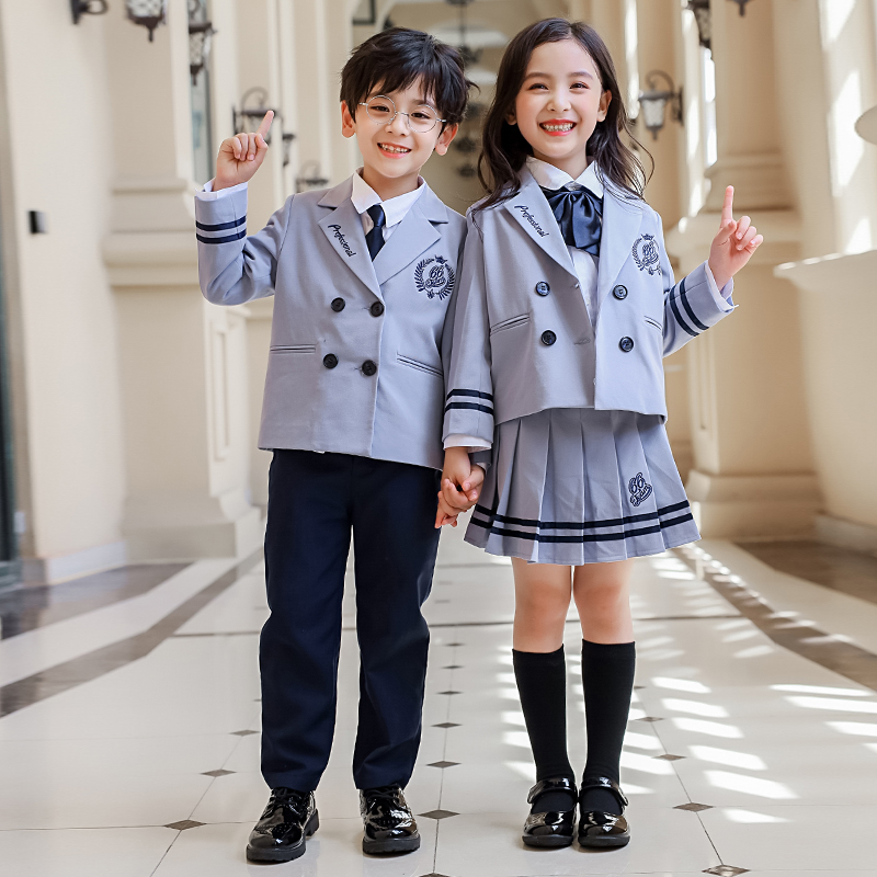 小學(xué)生校服穿多長時(shí)間換一套比較好？
